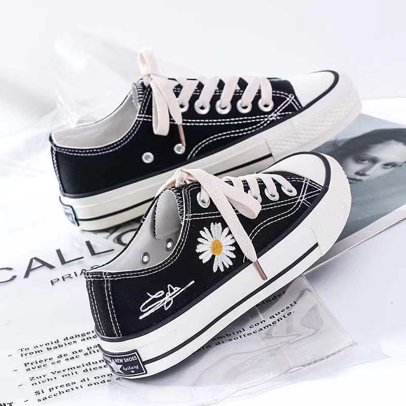 Chrysanthemum Embroidery Women - Embroidery Shoes ulasan dan harga