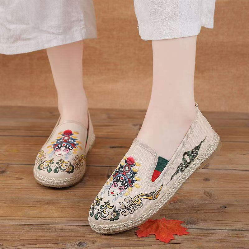 Women Flat Sole Embroidered Cl - Embroidery Shoes ulasan dan harga