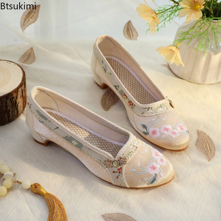 2026 New Women's Shoes Ethnic  - Embroidery Shoes ulasan dan harga
