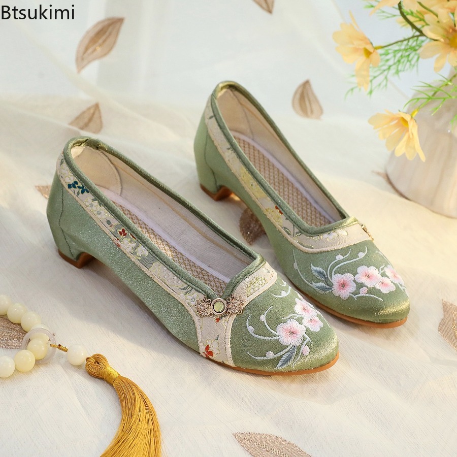 2026 New Women's Shoes Ethnic  - Embroidery Shoes ulasan dan harga
