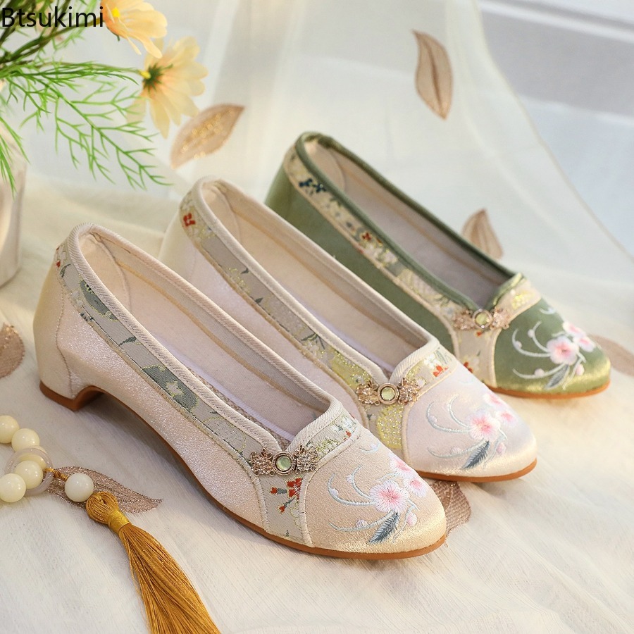 2026 New Women's Shoes Ethnic  - Embroidery Shoes ulasan dan harga