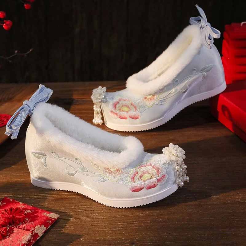 Women`s Plus Size 41# Hanfu Em - Embroidery Shoes ulasan dan harga